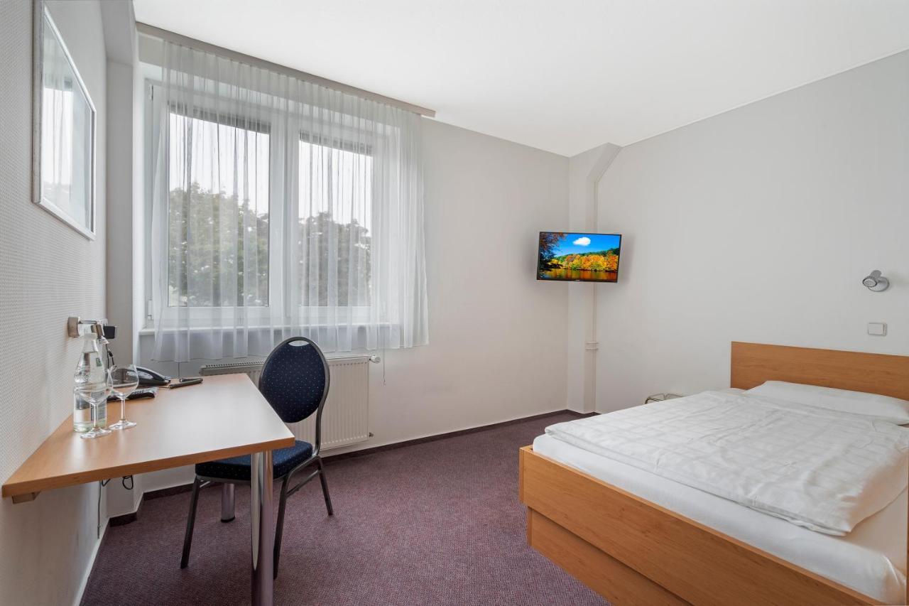 נויוויד Hotel Imota מראה חיצוני תמונה